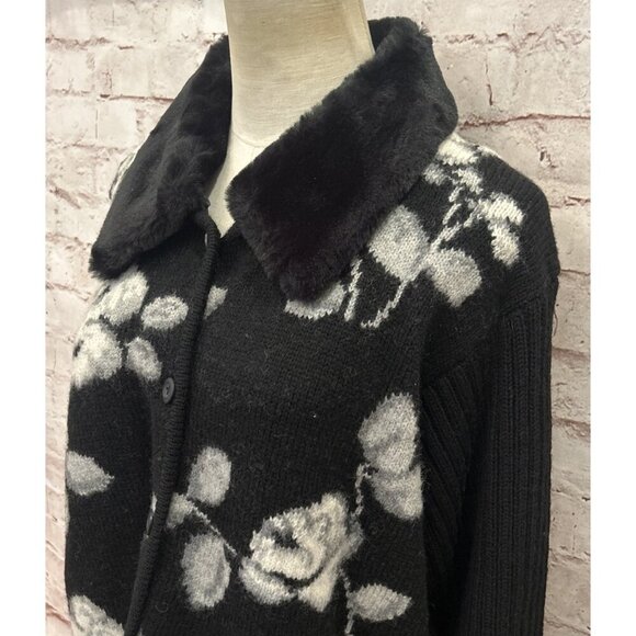 Susan Bristol Cardigan Plus 2W Wool Black Floral Detach Faux Fur Collar NEW - Picture 3 of 5